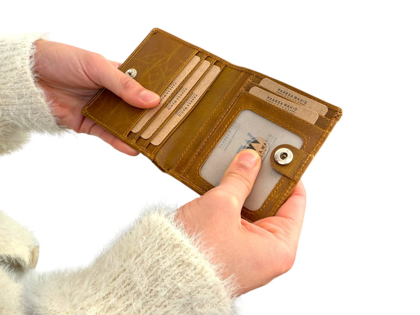 Personalised Leather Wallet for Her – Minimalist, Practical & Boxed Gift – RFID Purse