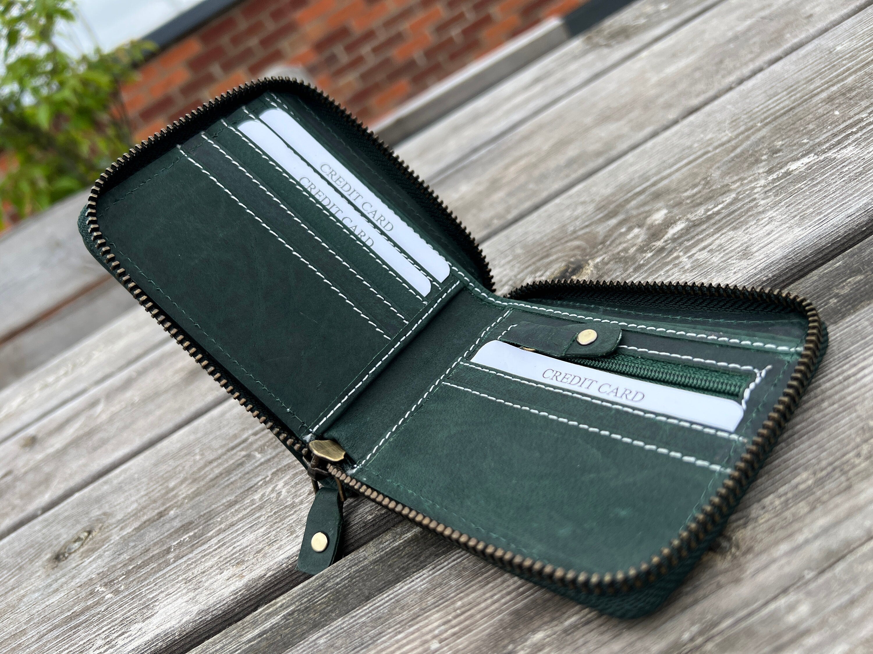 Personalised Men's Wallet | RFID Safe Real Leather Round Zipper Wallet | Unisex Anniversary, Christmas, Birthday Gift, Unique Design Wallet