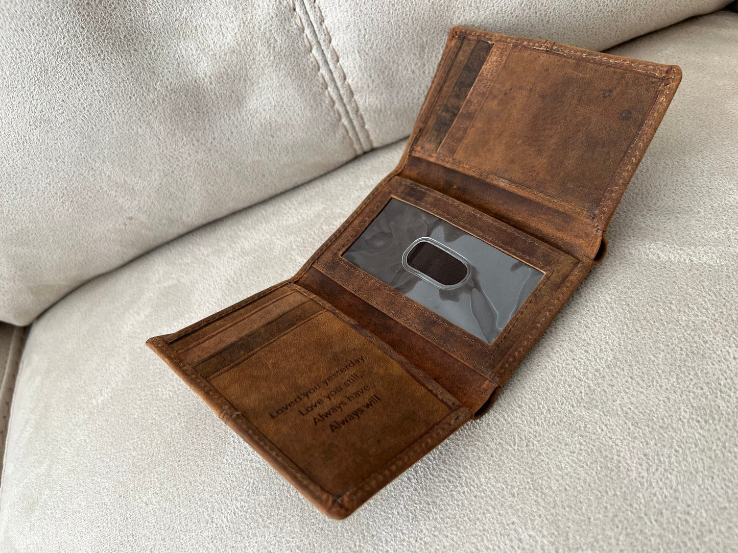 Personalised Tri fold Leather Wallet, RFID Safe Mens Slim Wallet, Handmade Groomsmen, Anniversary, Birthday, Father’s Day, Christmas Gift