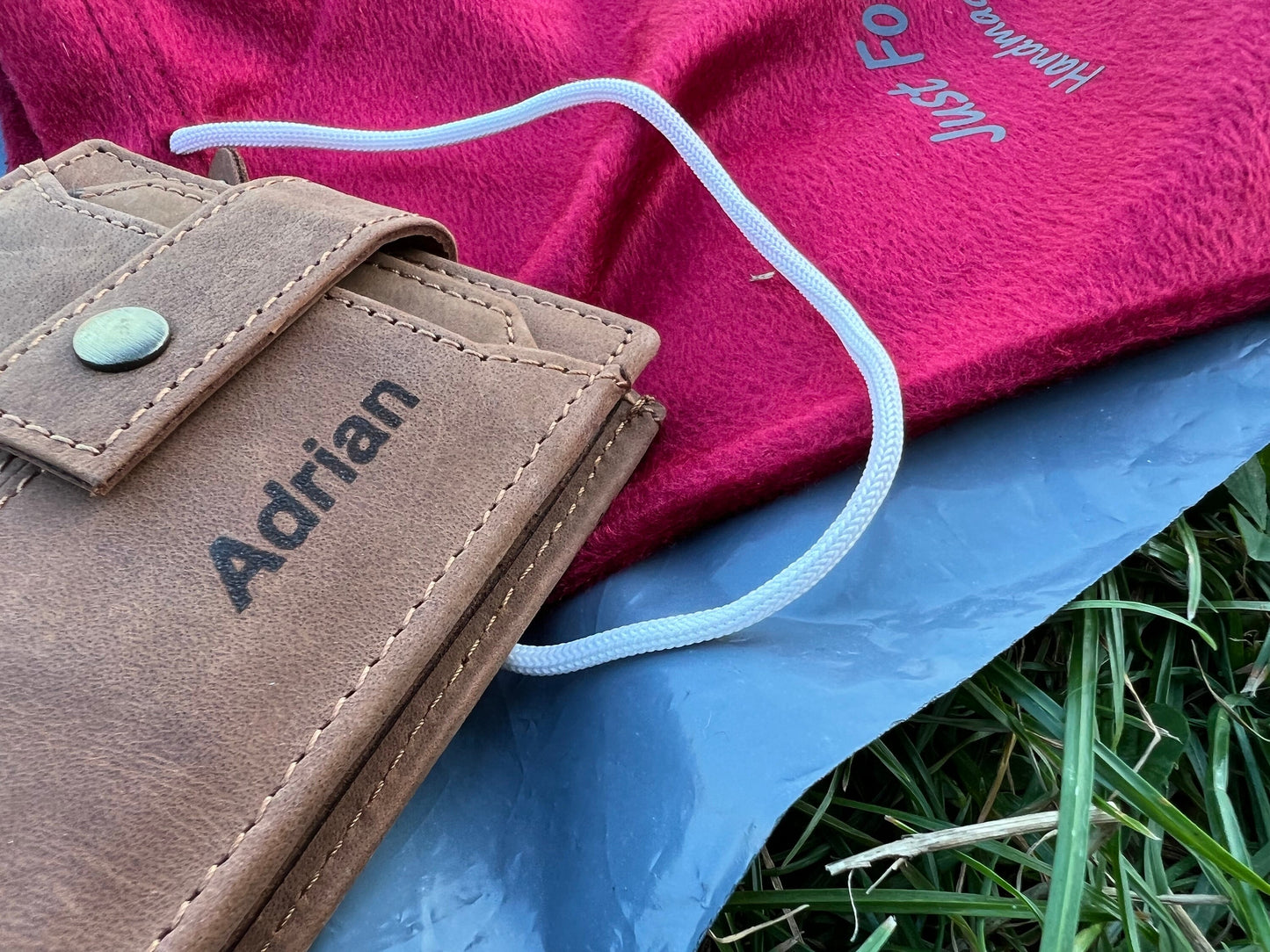 Personalised Gift For Loved Ones | Handmade Best Quality Leather Wallet For Men and Women | Anniversary, Birthday, Father's Day Gift