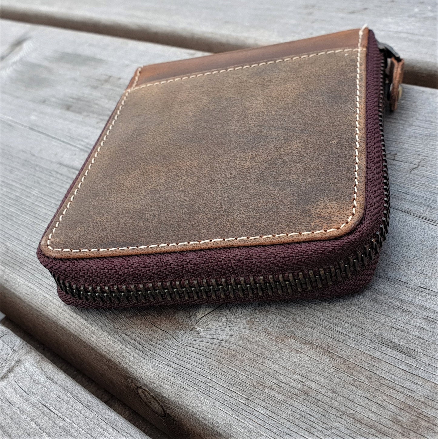 Handmade 100% Original Leather RFID High Quality Genuine Leather Coin Pocket Credit Card Round Zip Closure Wallet, Personalised Wallet