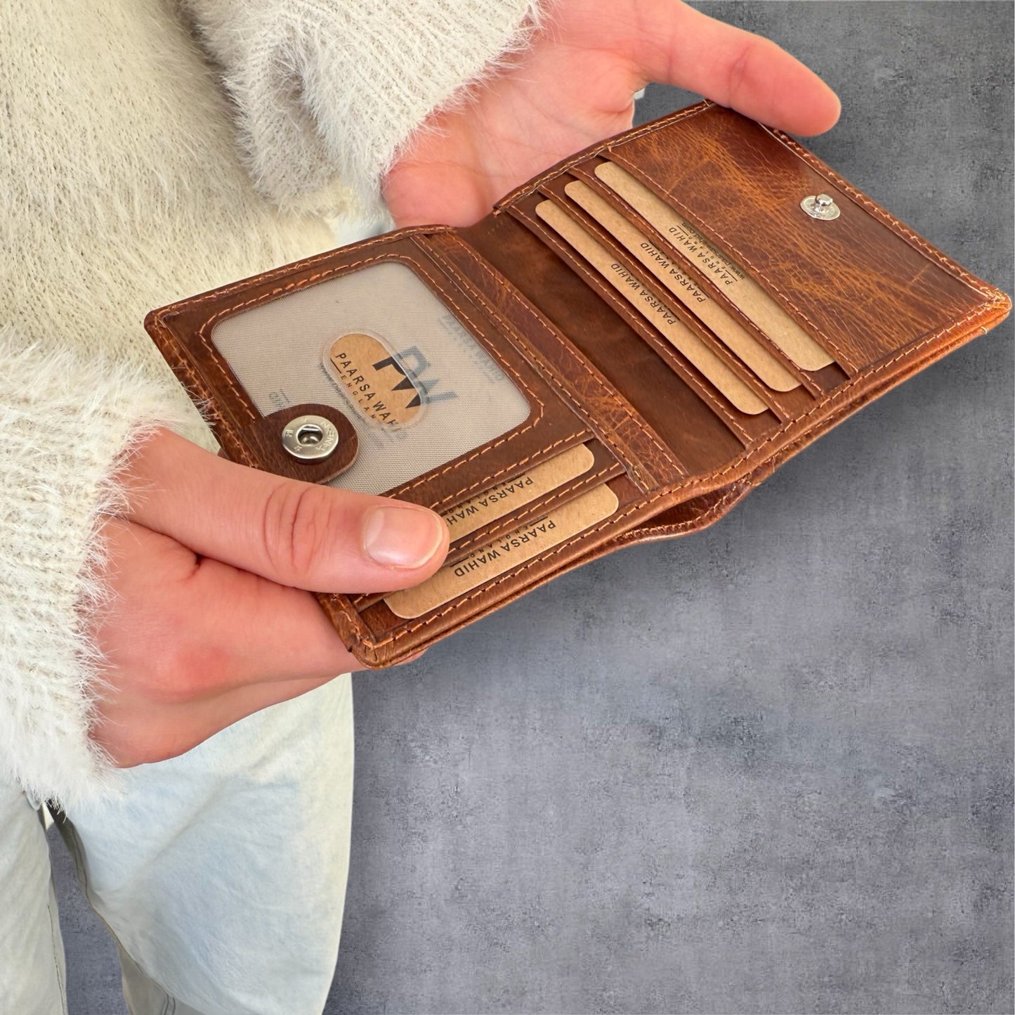 Personalised Leather Wallet for Her – Minimalist, Practical & Boxed Gift –  RFID Purse