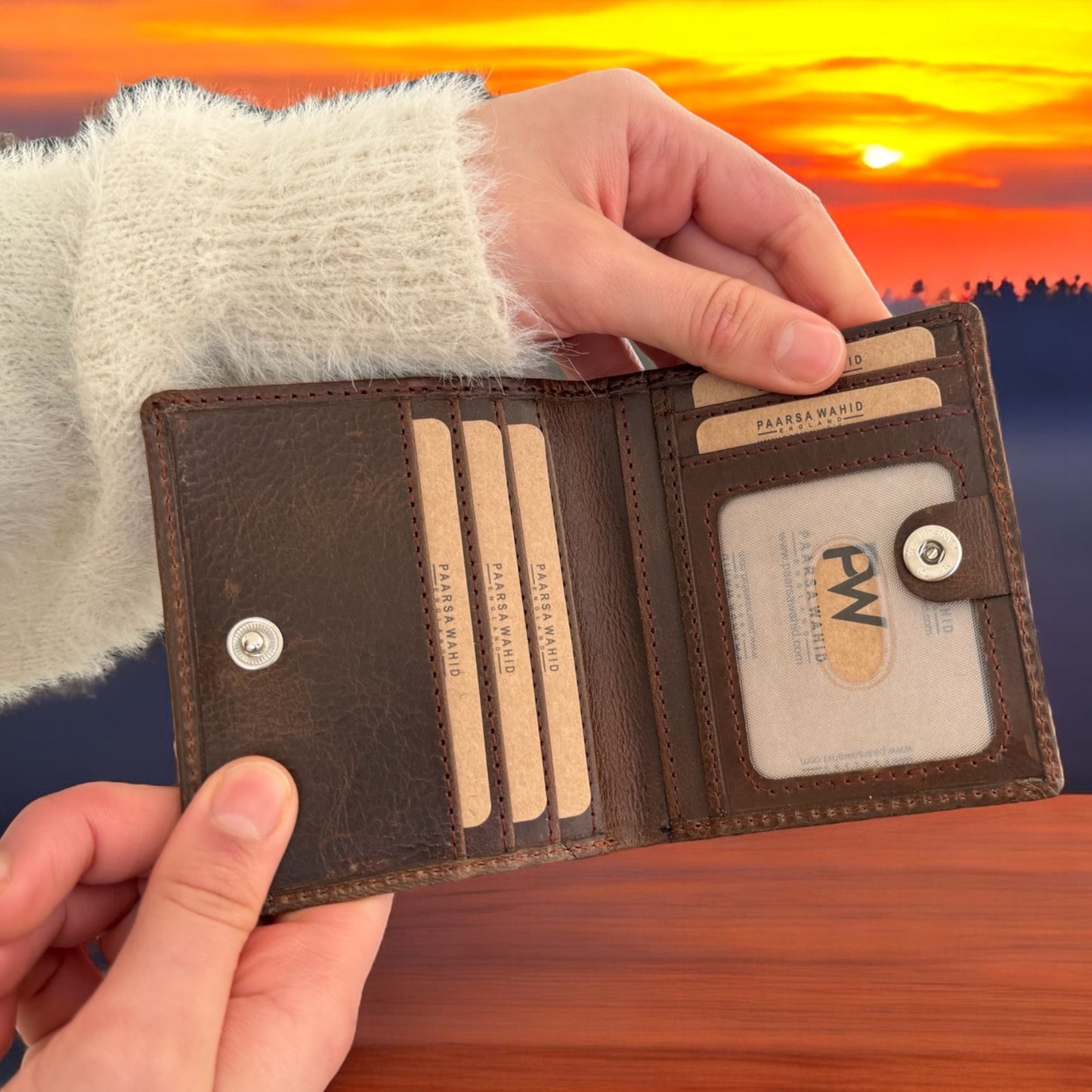 Personalised Leather Wallet for Her – Minimalist, Practical & Boxed Gift –  RFID Purse