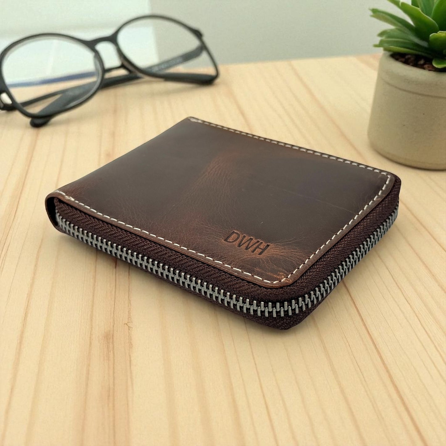 Handmade Leather Zip Wallet – Personalised Premium RFID Wallet for Men & Women – Perfect Gift