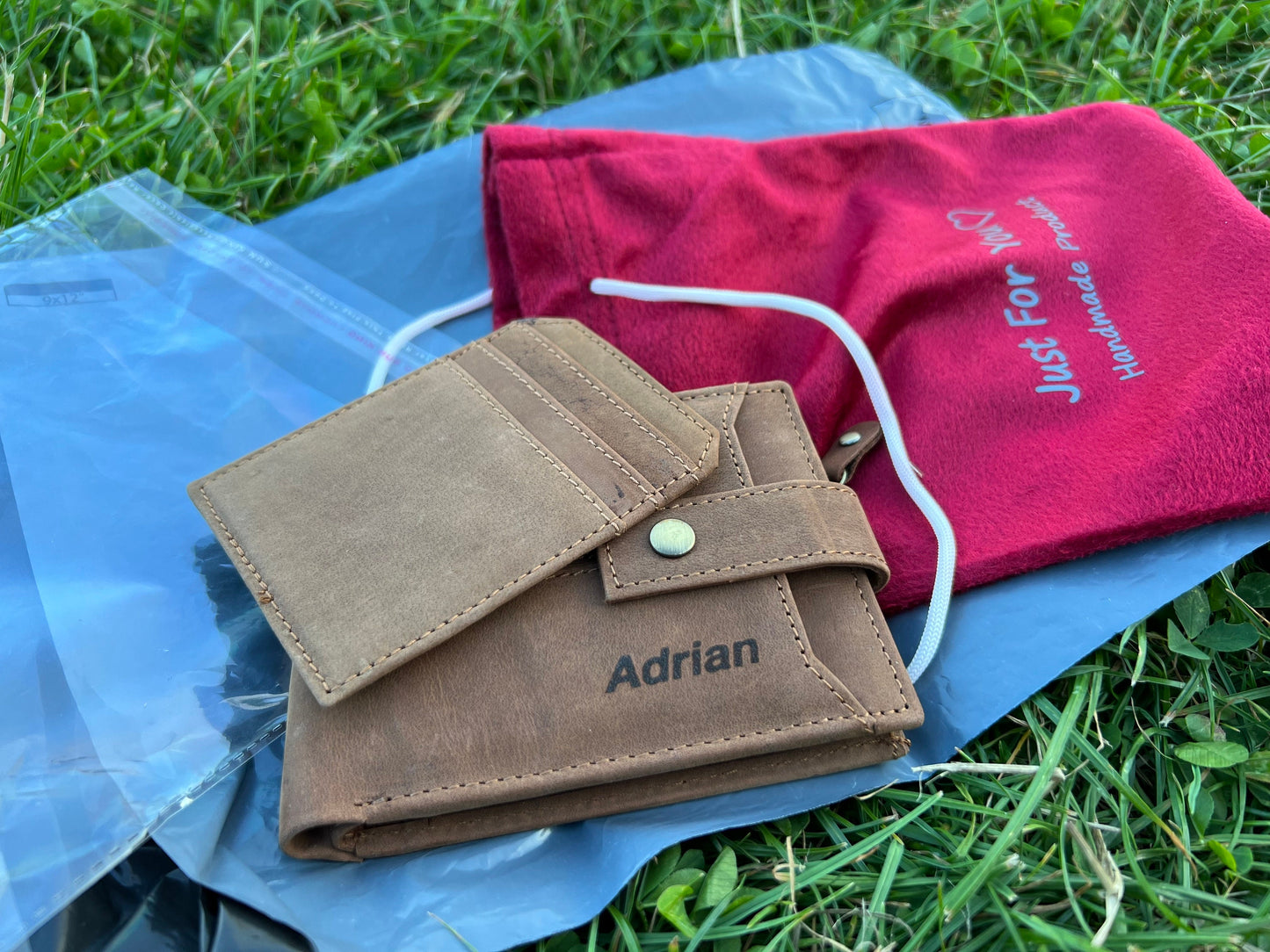 Personalised Gift For Loved Ones | Handmade Best Quality Leather Wallet For Men and Women | Anniversary, Birthday, Father's Day Gift