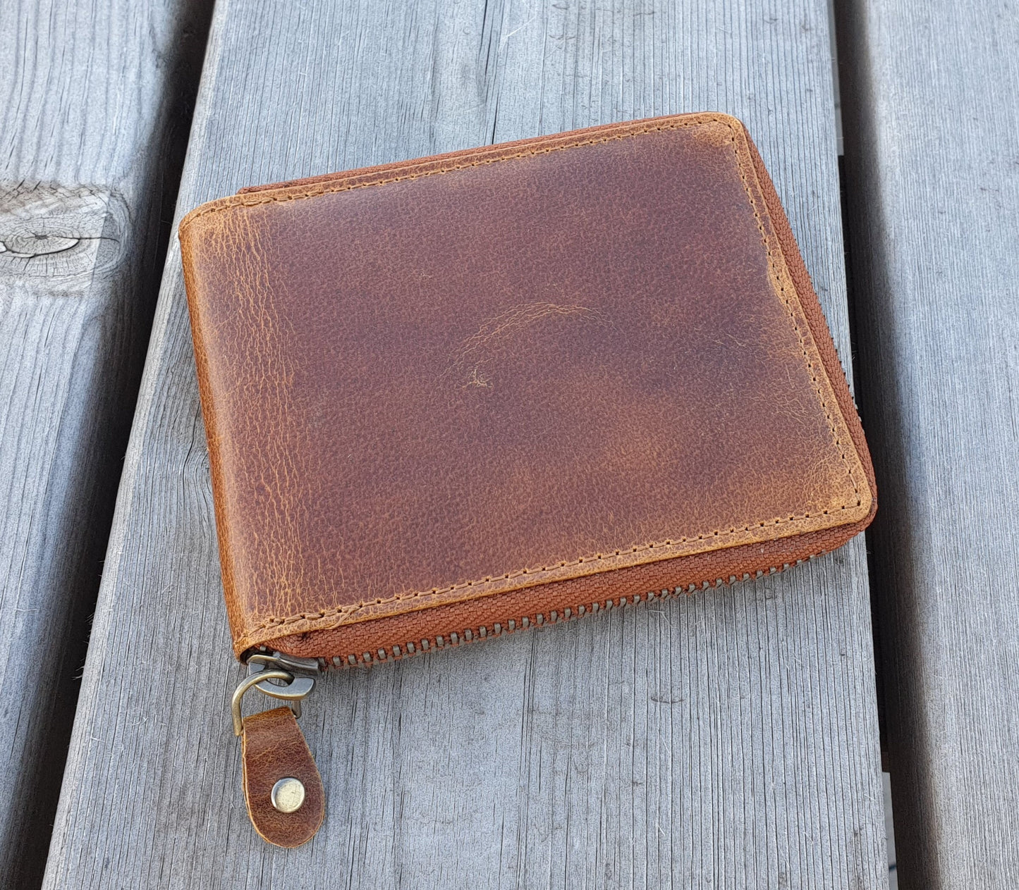 Handmade Leather Zip Wallet – Personalised Premium RFID Wallet for Men & Women – Perfect Gift